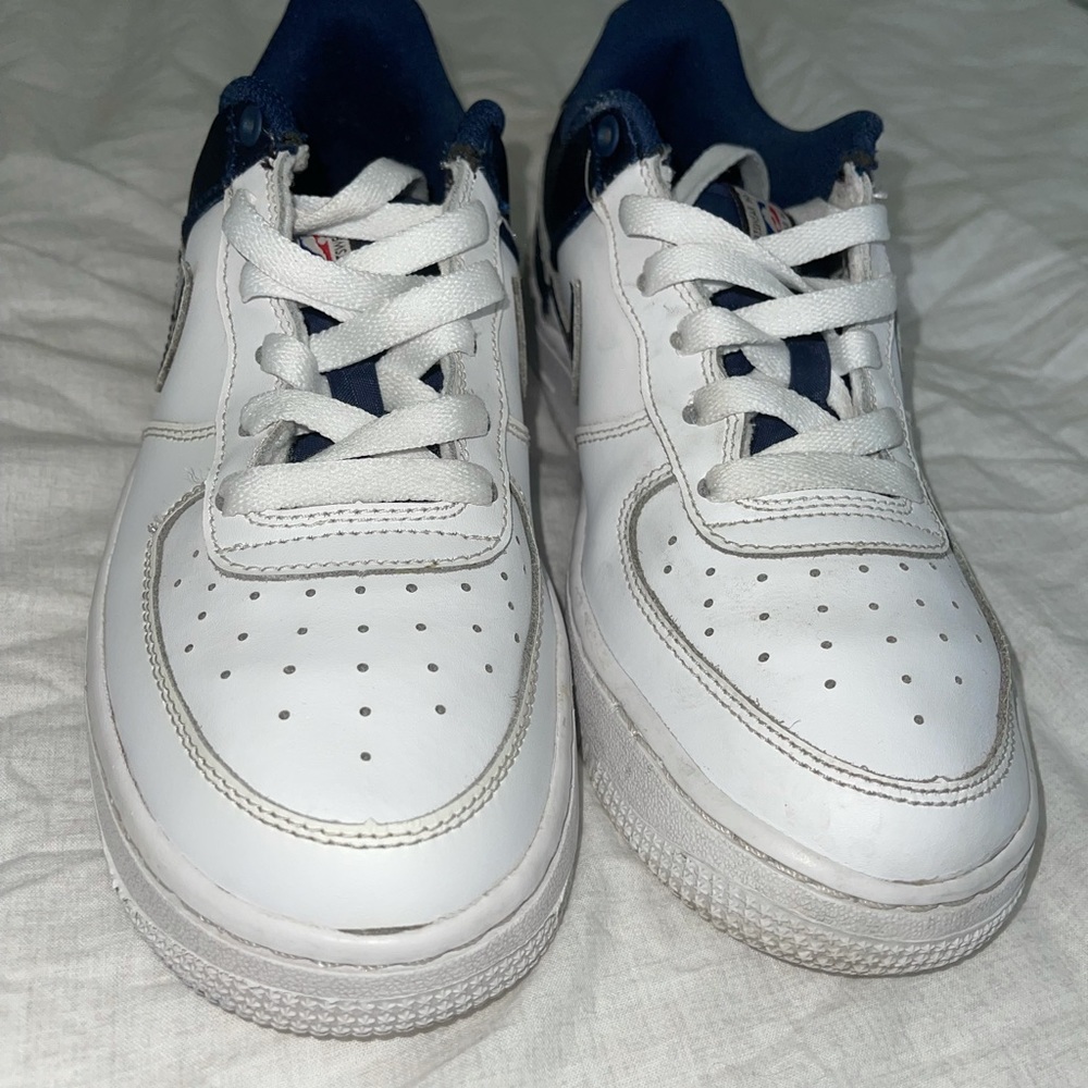 Women Nike Air Force - Picture 5 of 5